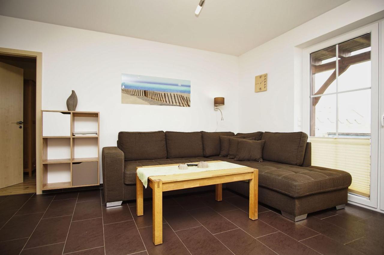 Schicke Fewo Mit Terrasse, Gratis Nutzung Vom Ahoi Erlebnisbad Und Sauna In Sellin - Haus De Niege Wech Fewo 02 Thiessow Ngoại thất bức ảnh